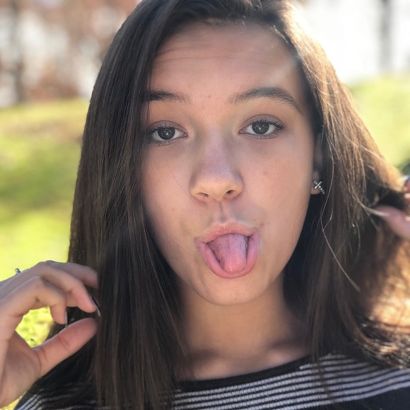 Meet your Posher, Taylor - Picture 1 of 1